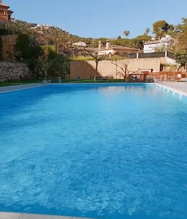 Apartamento La Brisa Para 4, Con Piscina Y Parking Apartment