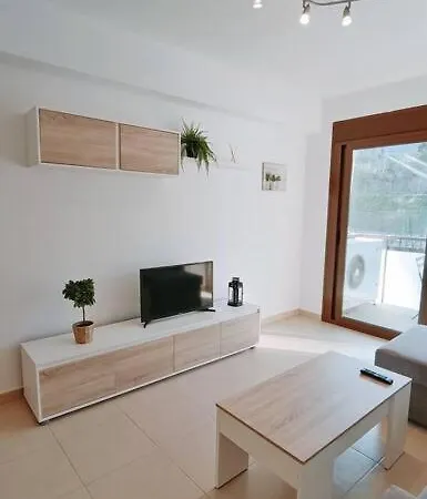 Apartment Apartamento La Brisa Para 4, Con Piscina Y Parking *
